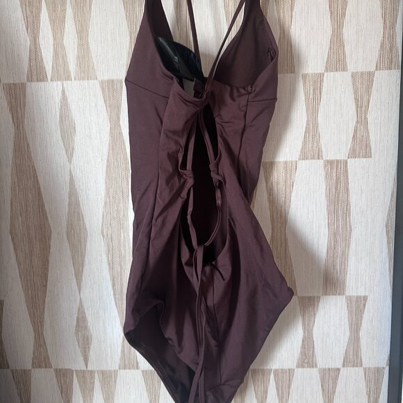 H & M SWIM/ TOP - Picture 2 of 5